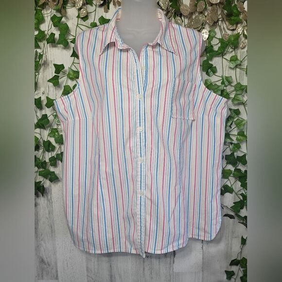 Duck Head Sleeveless Button Up Shirt - Picture 2 of 8